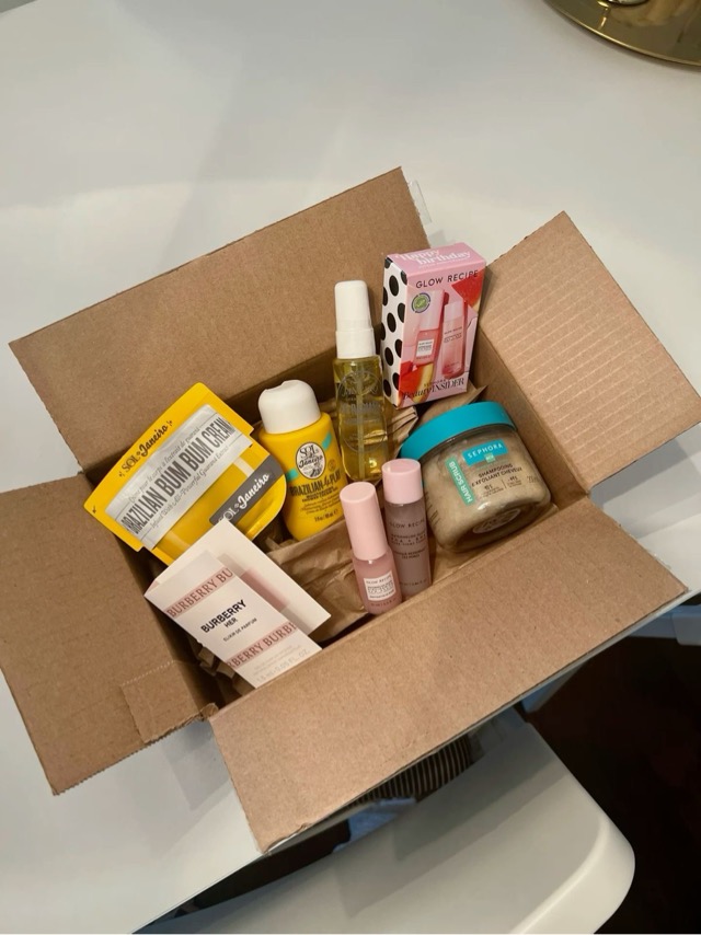User Sephora package post